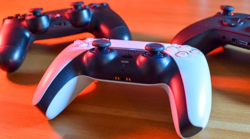 How to Use the PS5 DualSense Controller on a PC